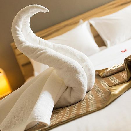 Dzama Hotel Гранд Байе Екстериор снимка