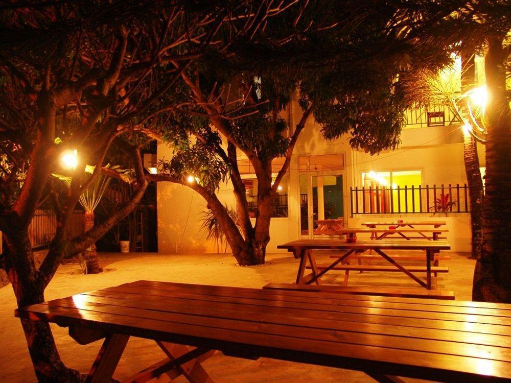 Dzama Hotel Гранд Байе Екстериор снимка