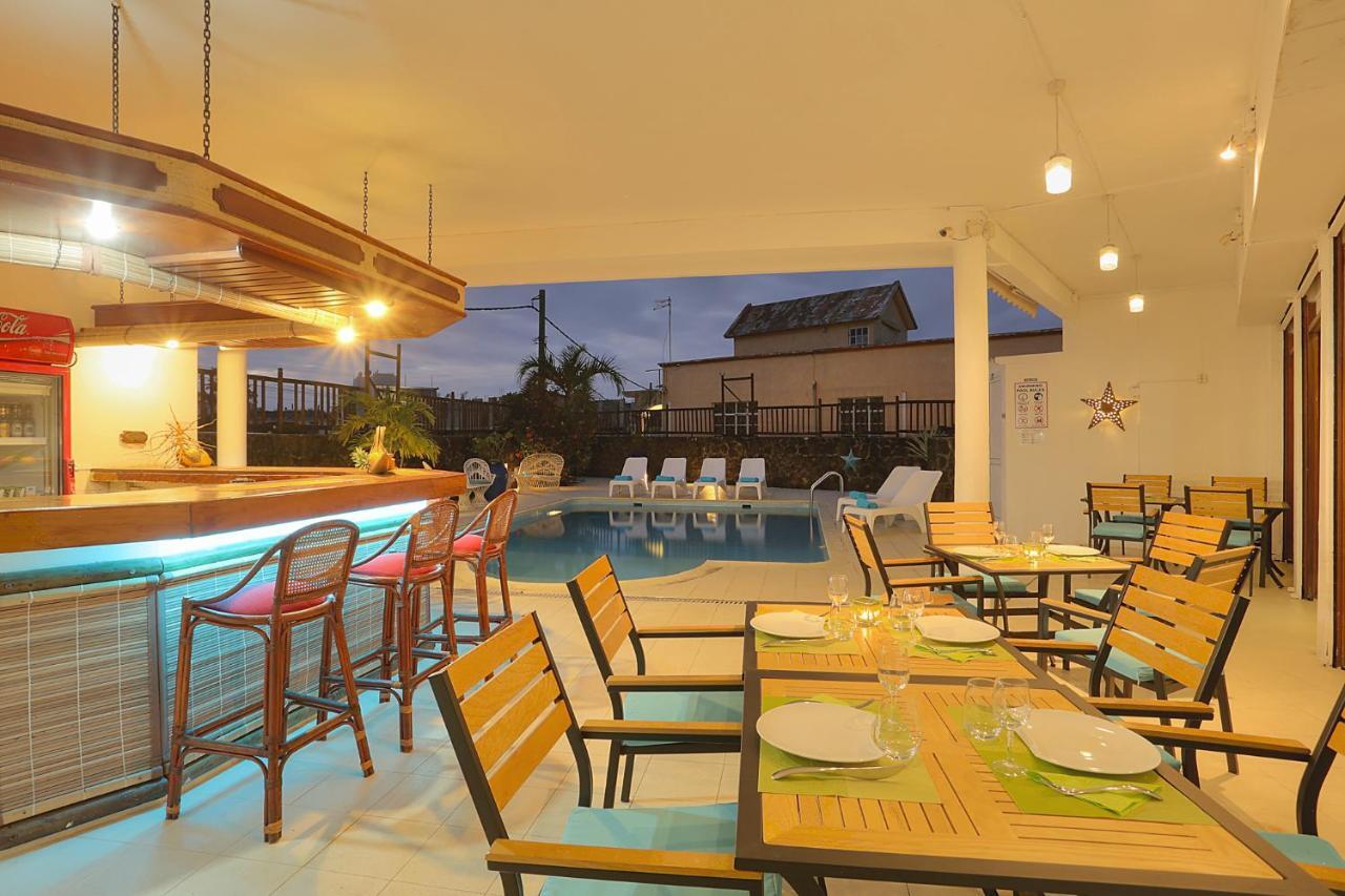 Dzama Hotel Гранд Байе Екстериор снимка