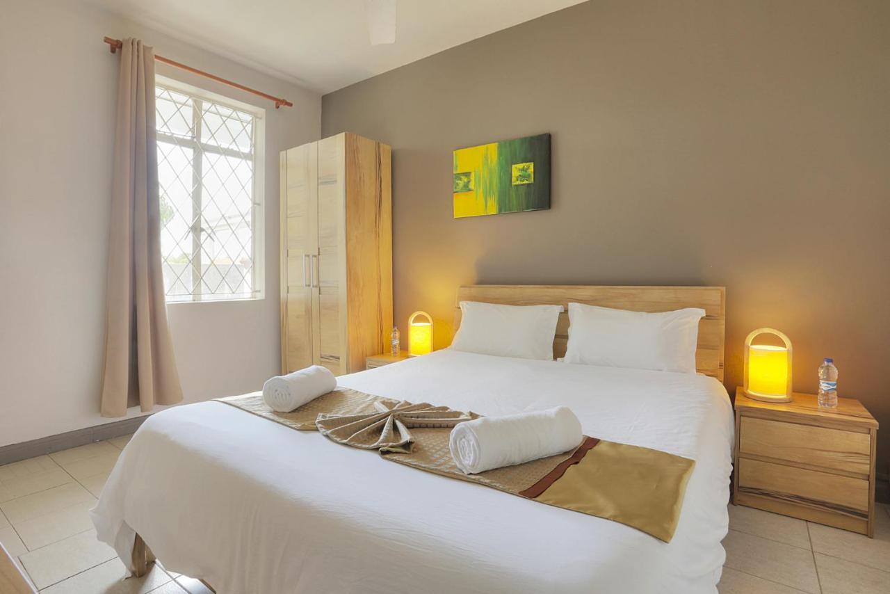 Dzama Hotel Гранд Байе Екстериор снимка